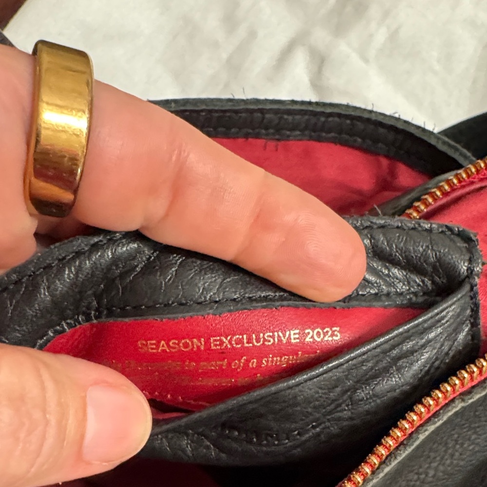 Hammitt Black Leather Shoulder Bag with Red Zipper - Picture 8 of 12